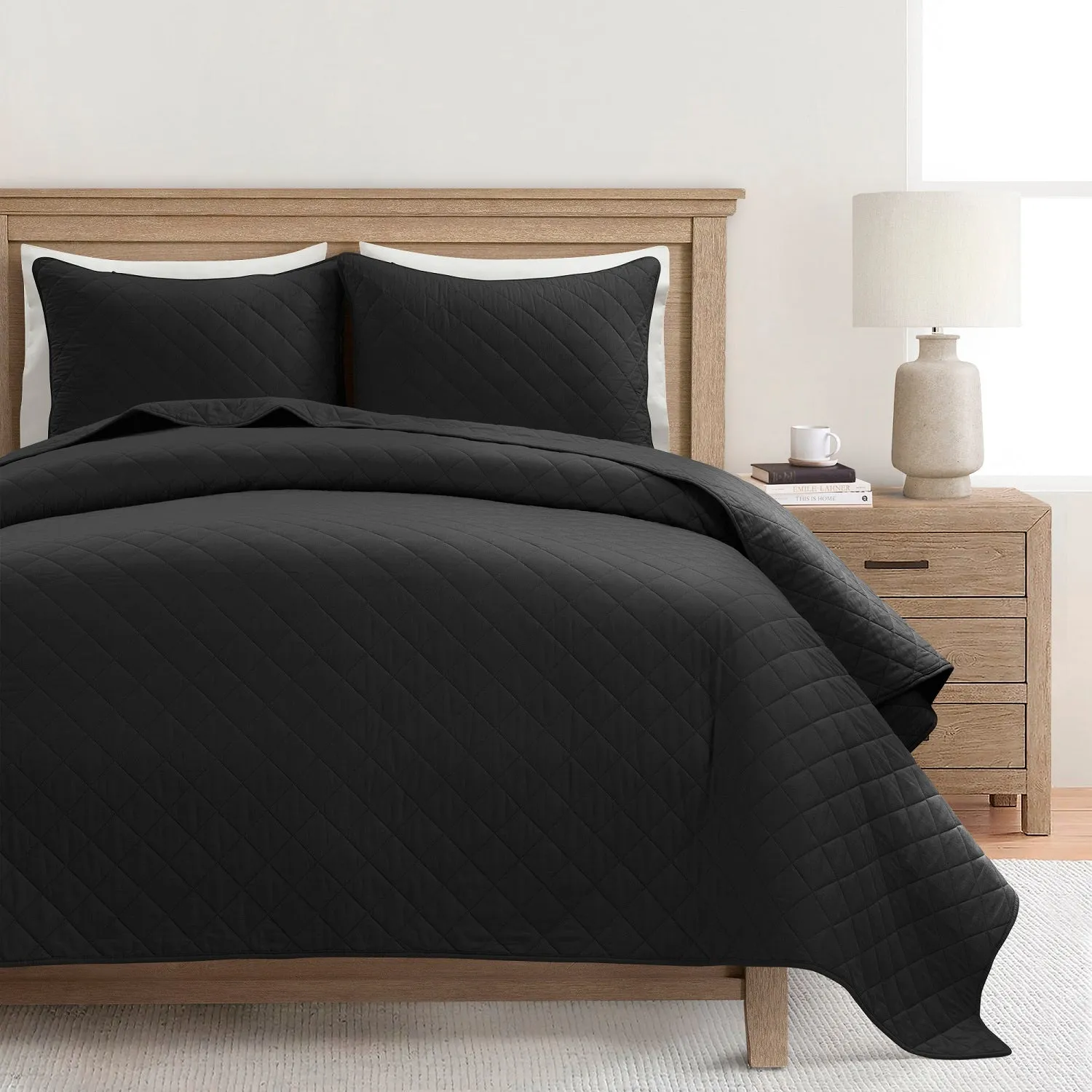 Ava Diamond Oversized Cotton Quilt Set