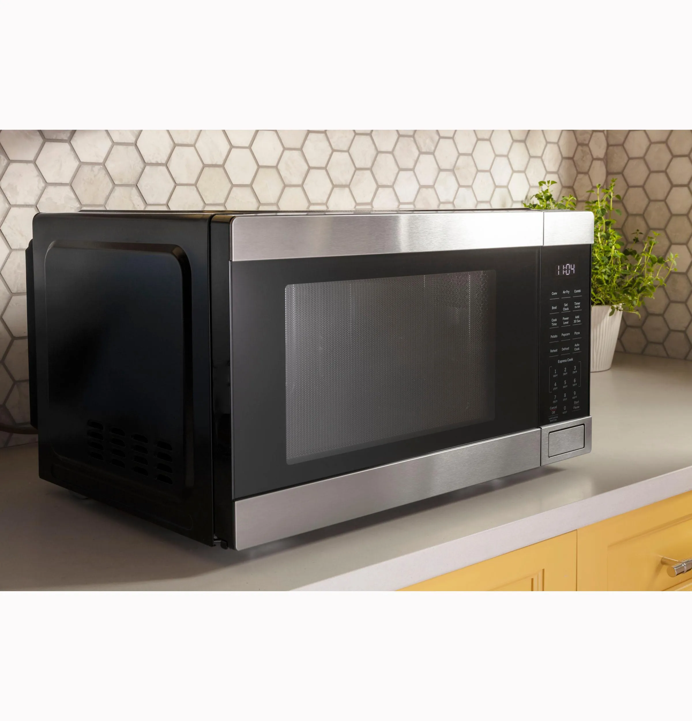 GE® 1.0 Cu. Ft. Capacity Countertop Convection Microwave Oven with Air Fry