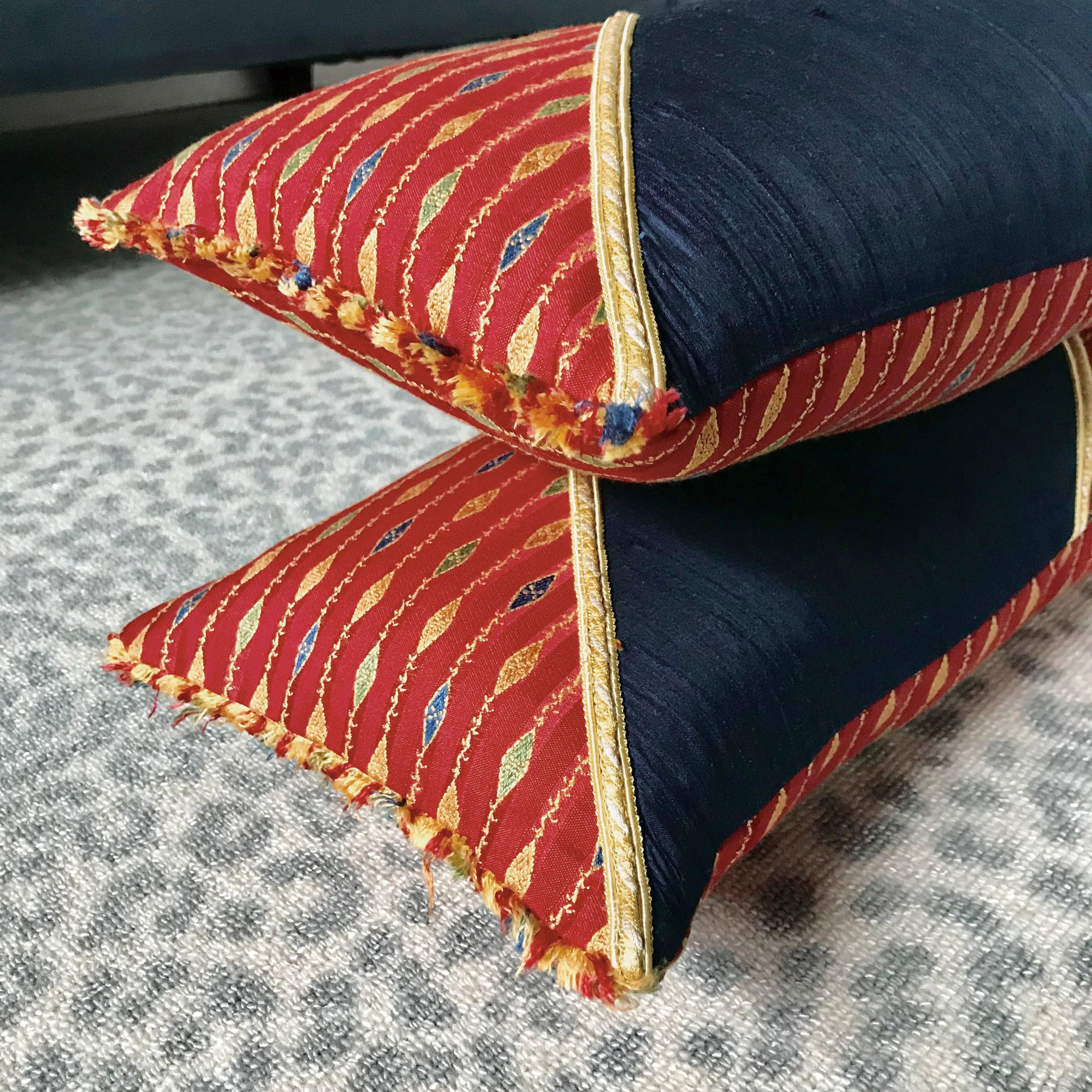 Mediterranean Inspired Lumbar Pillow Cover 11x21