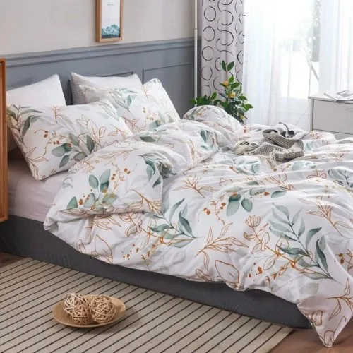 Queen size 6 pieces Without filler, Green leaves design white color , Bedding Set