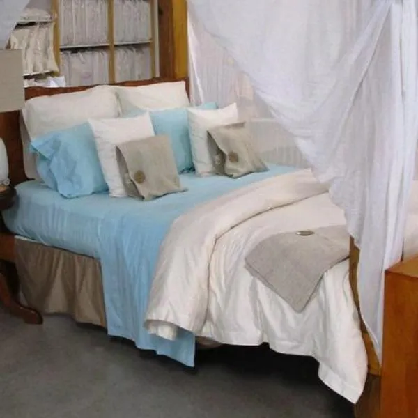 Simple Luxury Sheet Set in Tahitian Blue