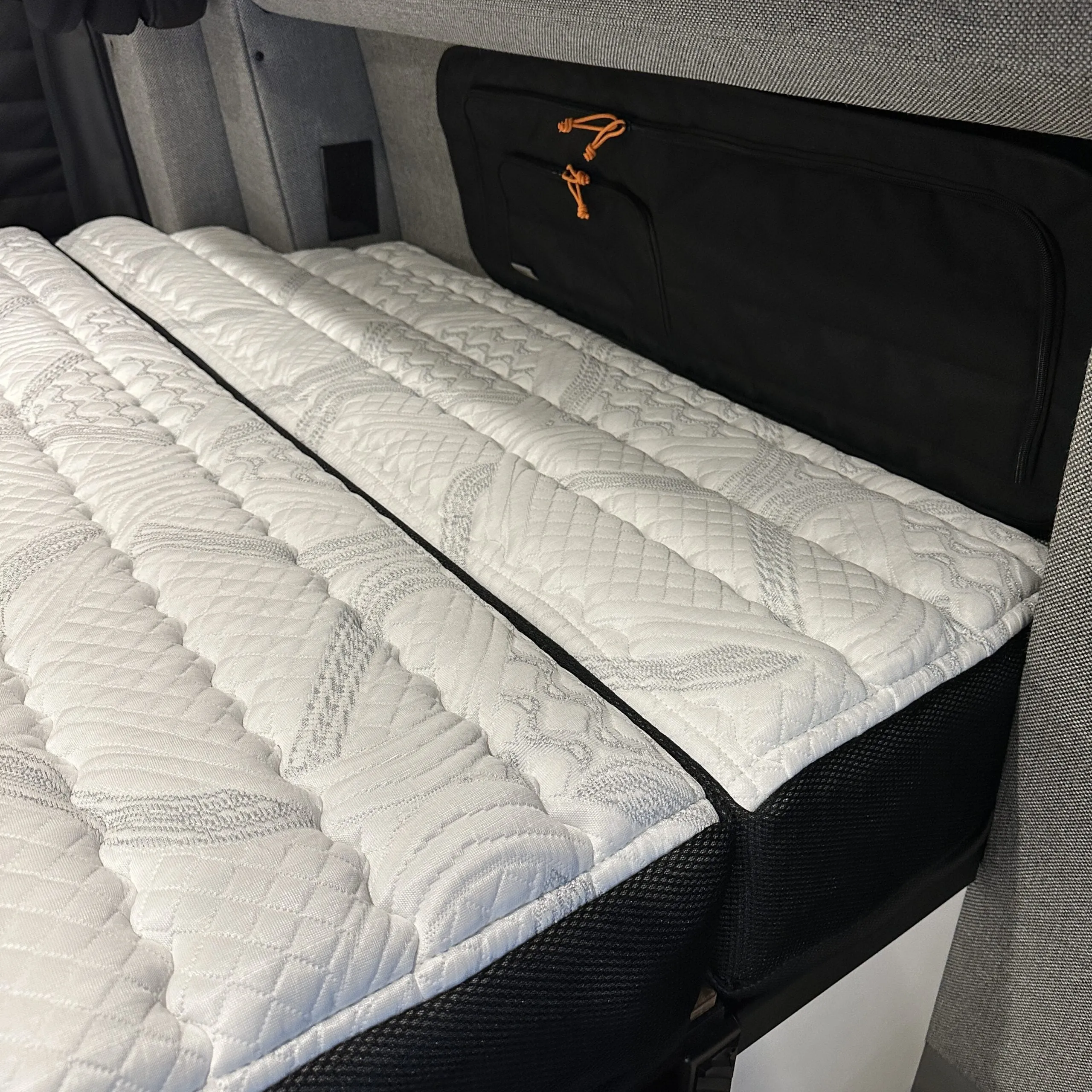 ULTRA Luxe Mattress - Storyteller Overland Mode LT