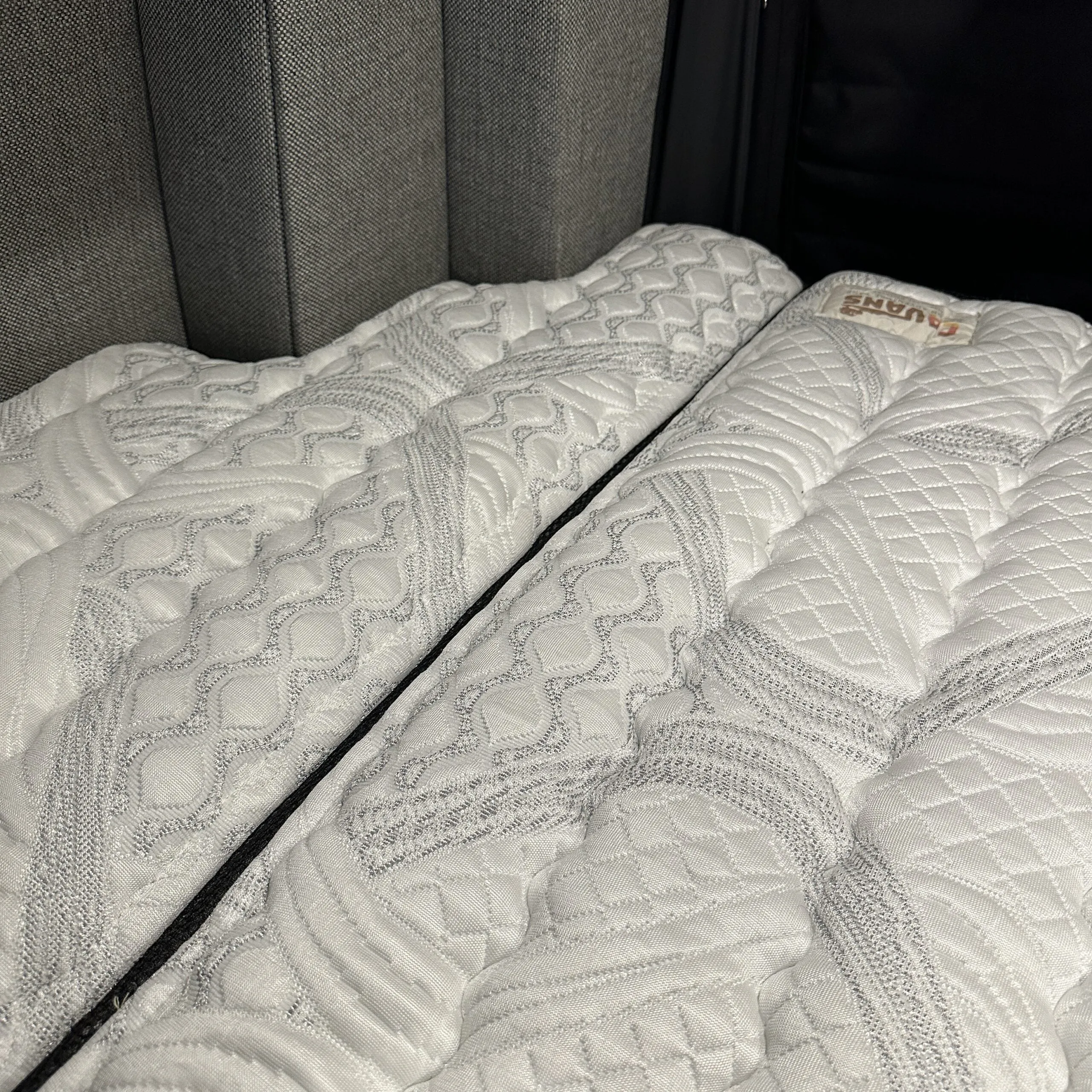 ULTRA Luxe Mattress - Storyteller Overland Mode LT