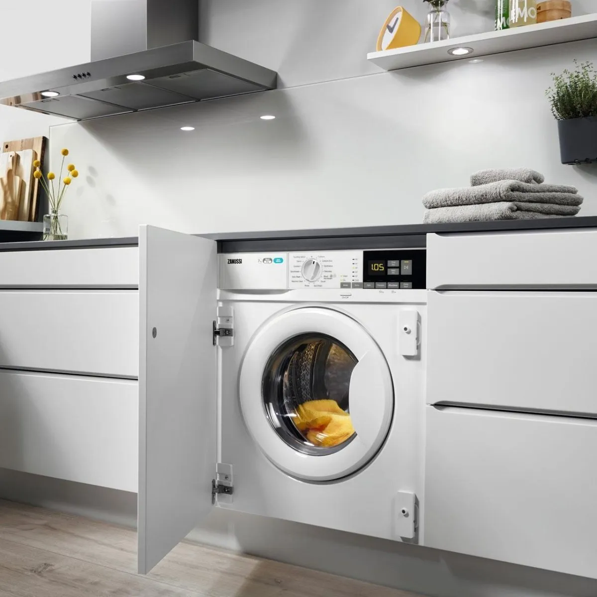 Zanussi Z716WT83BI 7kg 1600 Spin Integrated Washer Dryer, White